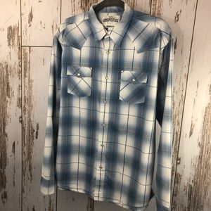 Aeropostale Shirt, Authentic Fit, Size Large. In excellent condition!